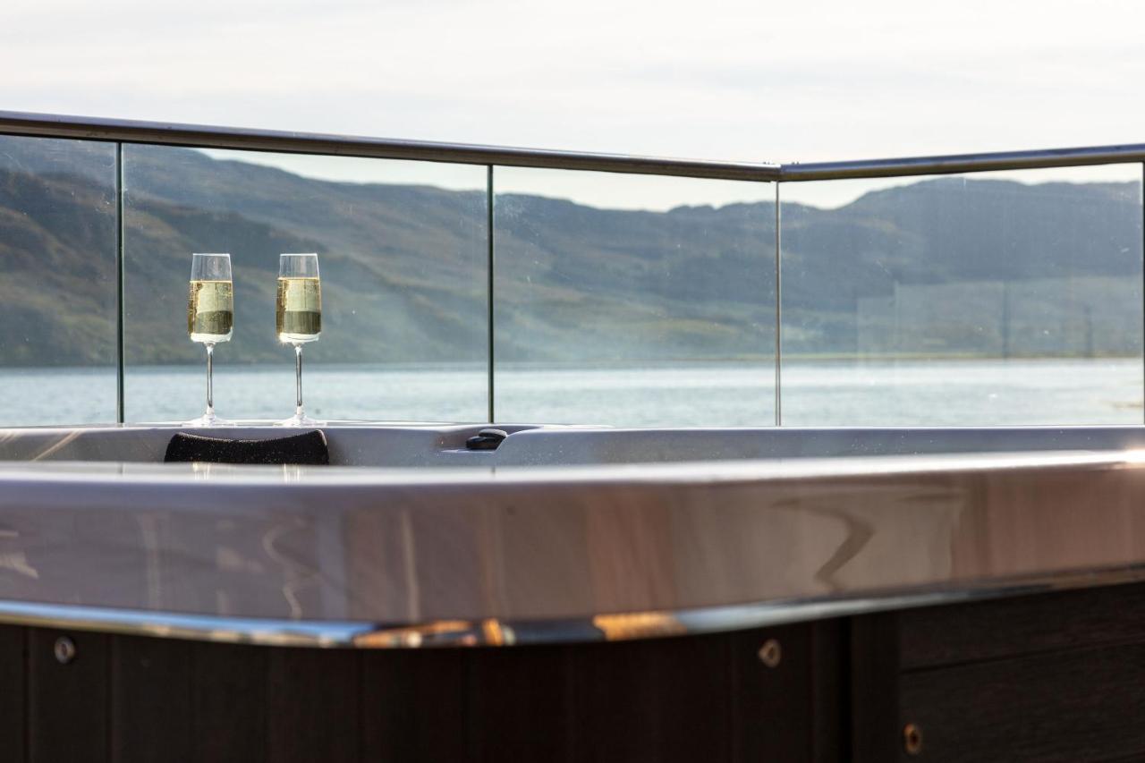 Birches Lodge With Hot Tub Dundonnell Exterior photo